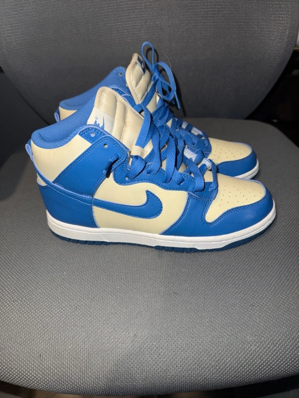 Nike Women's Size 8 Dunk High NN Khaki/Star Blue